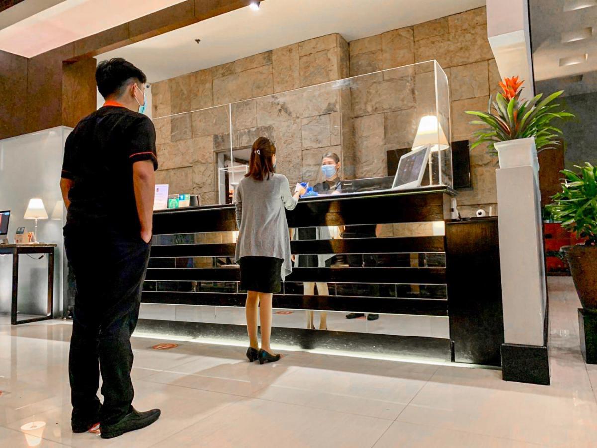 The B Hotel Alabang Muntinlupa City Ngoại thất bức ảnh