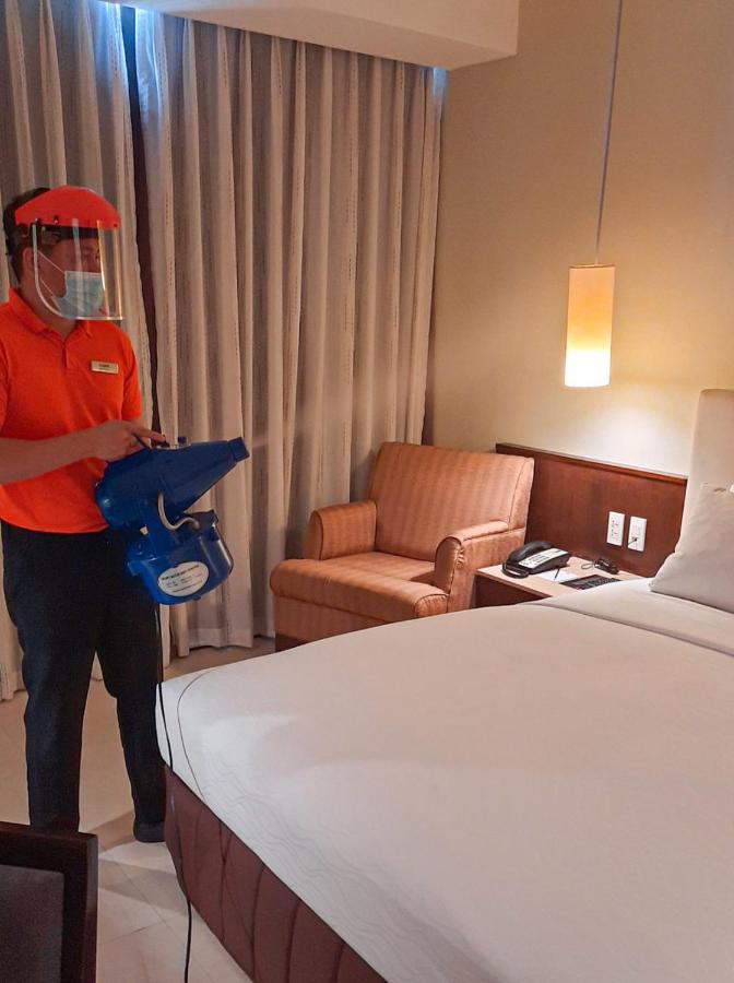 The B Hotel Alabang Muntinlupa City Ngoại thất bức ảnh