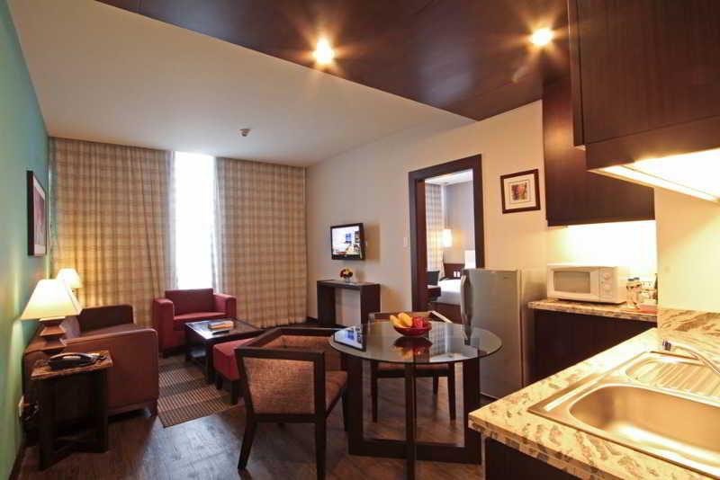 The B Hotel Alabang Muntinlupa City Ngoại thất bức ảnh