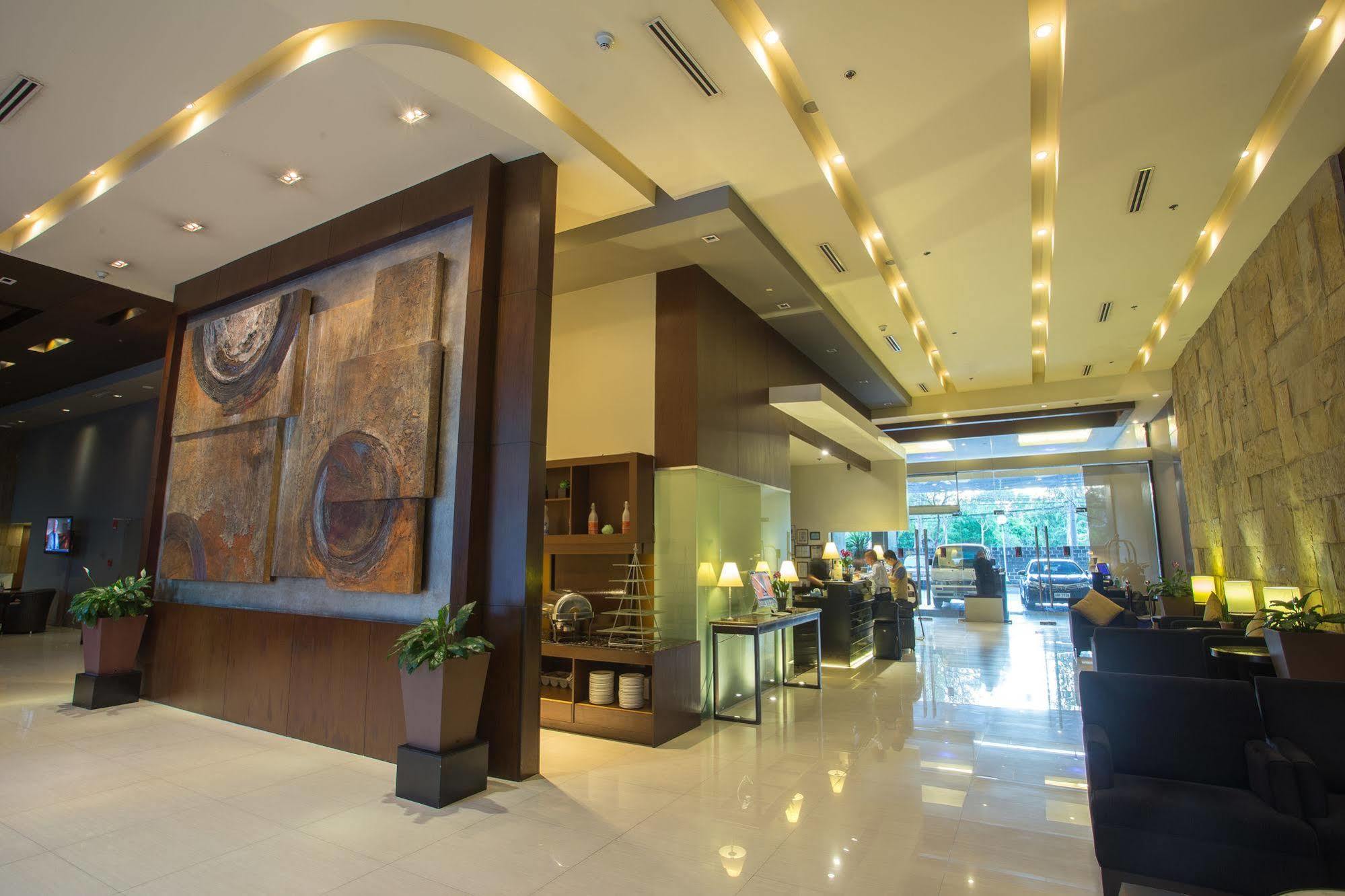 The B Hotel Alabang Muntinlupa City Ngoại thất bức ảnh