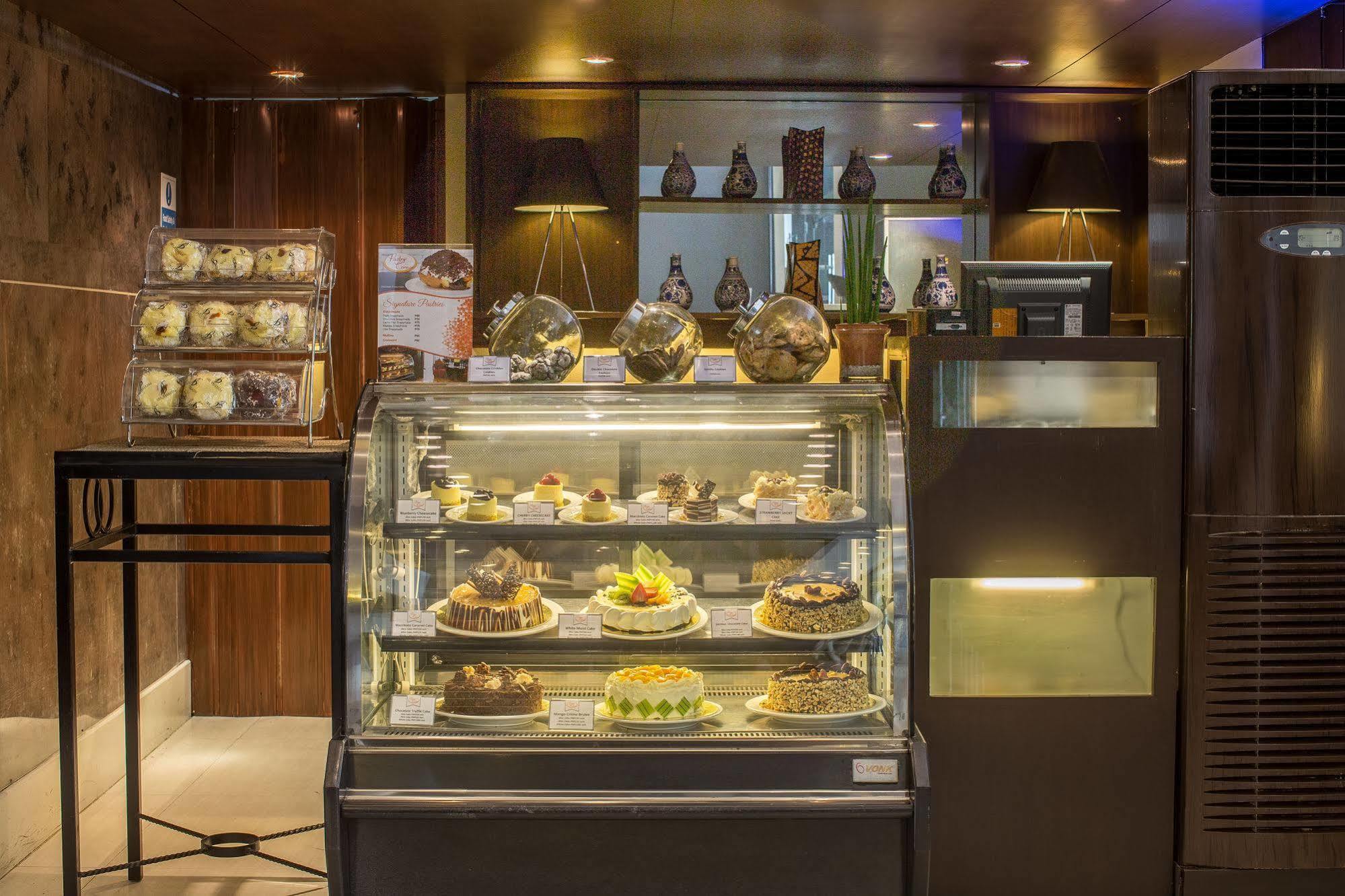 The B Hotel Alabang Muntinlupa City Ngoại thất bức ảnh
